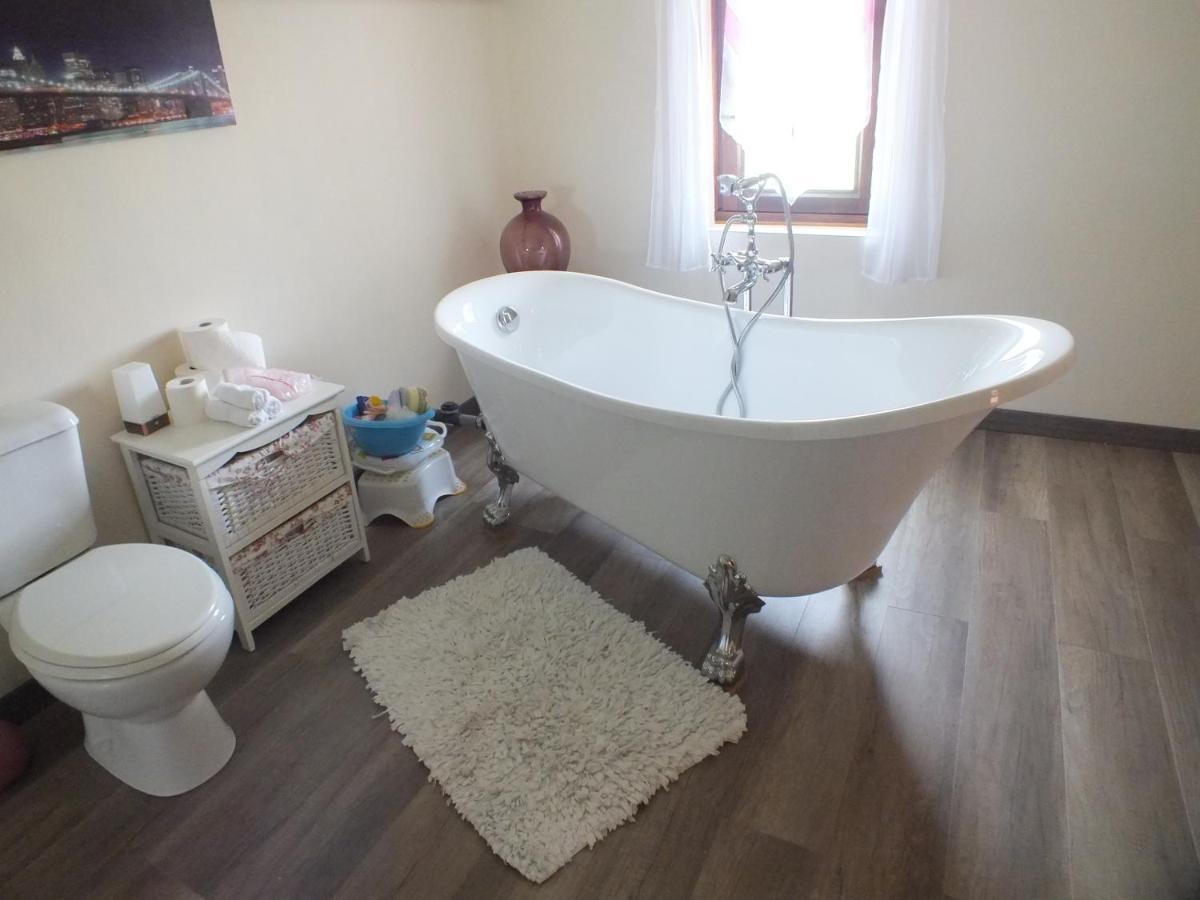 Country B&B Saint-Pierre-d'Eyraud Bagian luar foto